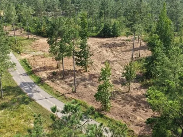 821 Southeast St, Baldwyn, MS 38824