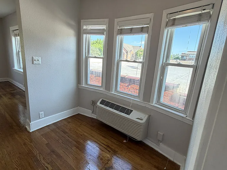 3713 Summit St #201 — Photo 7