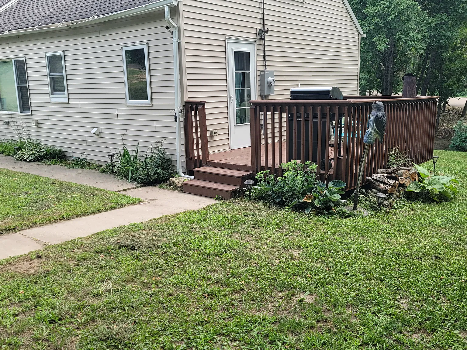 3 bed, 1620 sqft, $2,600 — Photo 2