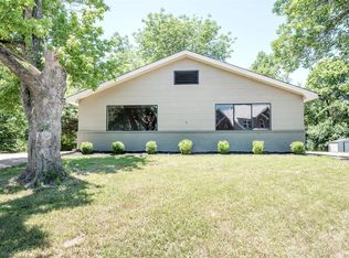 776 Kohnen Dr, Fenton, MO 63026