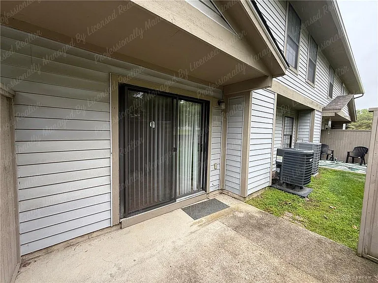 9765 Centerville Creek Ln — Photo 30