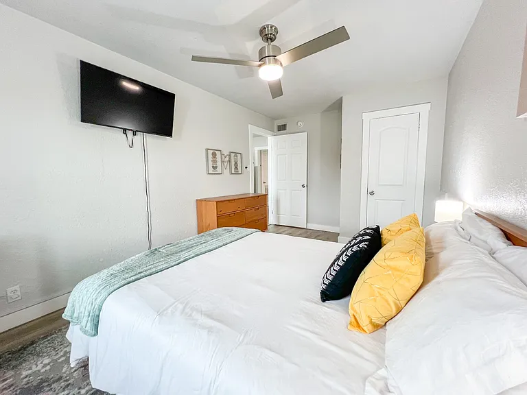 1116 Morgan Ave #202 — Photo 14