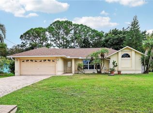 2579 SE Leithgow St, Port Saint Lucie, FL 34952