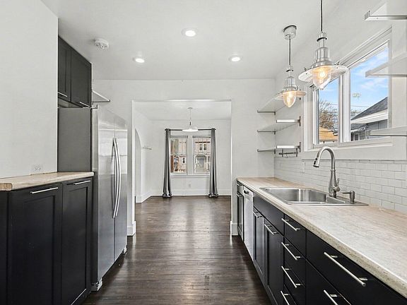 5th image of 1736 Martin Ave SE