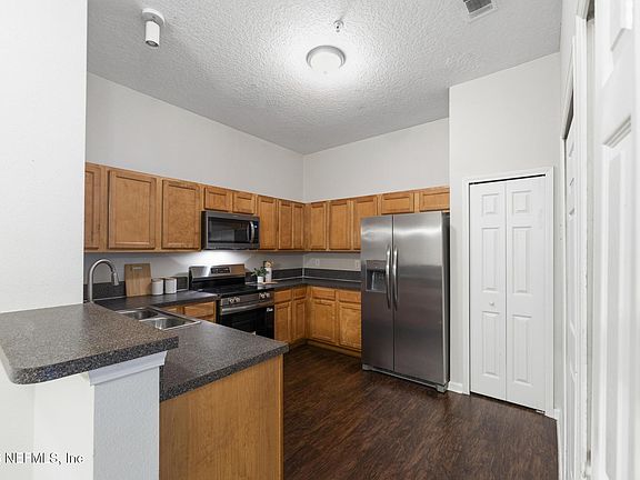 3rd image of 7920 MERRILL Road #102