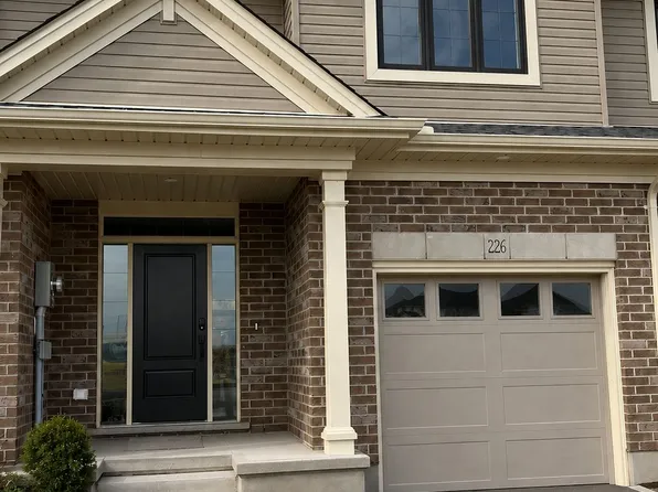 226 Renaissance Dr, Saint Thomas, ON