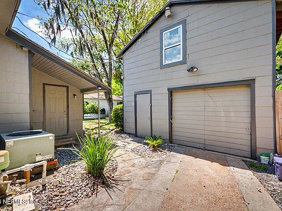 3rd image of 7342 WILDER Avenue