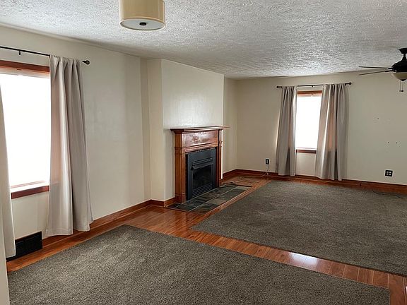 5th image of 3026 Michigan Ave