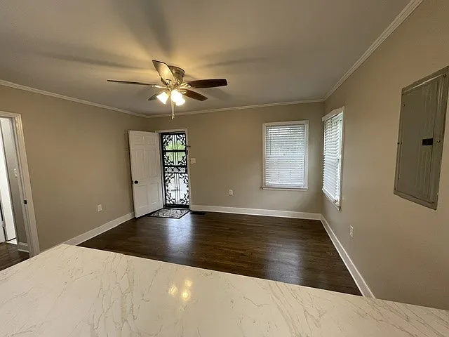 535 Stone Ave — Photo 13