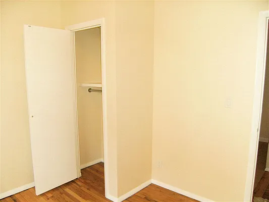 Rented by City Connections Realty | media 38