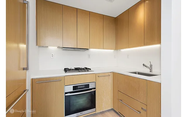 Rented by Douglas Elliman | media 23