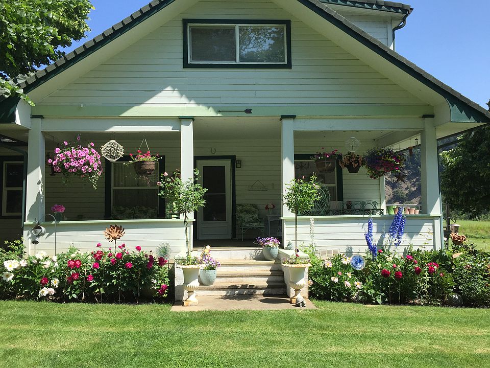 2nd image of 543 Hussey Ln