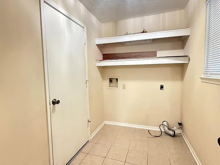 15307 Pebble Lake Dr — Photo 28