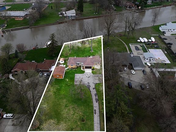 4th image of 25651 S River Rd