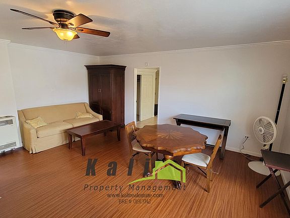 3rd image of 536 Davidson St #C