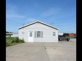 1127 E 12th St N, Newton, IA 50208