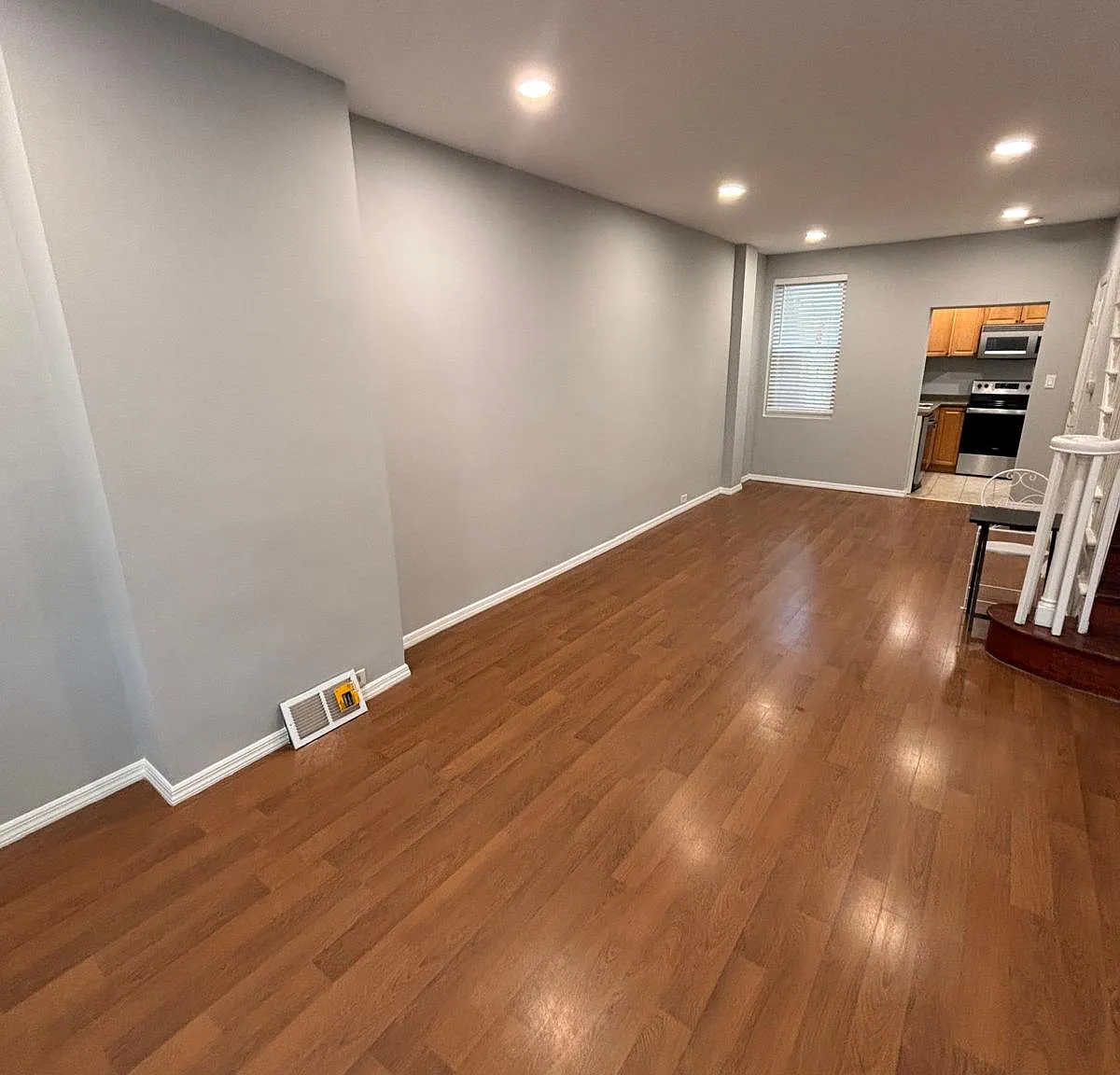 2322 Almond St — Photo 3