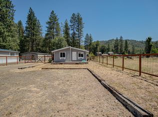 60 Erickson Ave, Shady cove, OR 97539