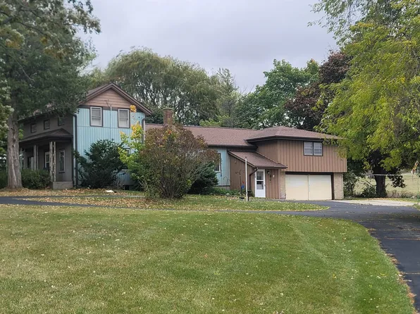 W5315 Sumac Rd, Plymouth, WI 53073