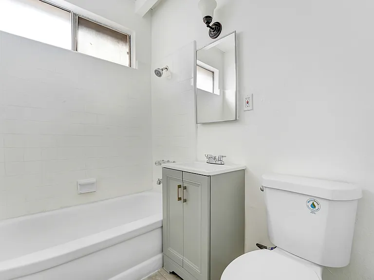 11426 S Budlong Ave #6 — Photo 7