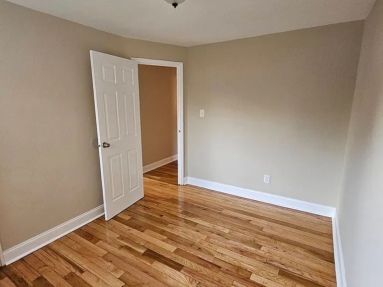 Michael Manor Apartment Homes — Photo 42