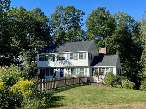 2 Holt Rd, Amherst, NH 03031