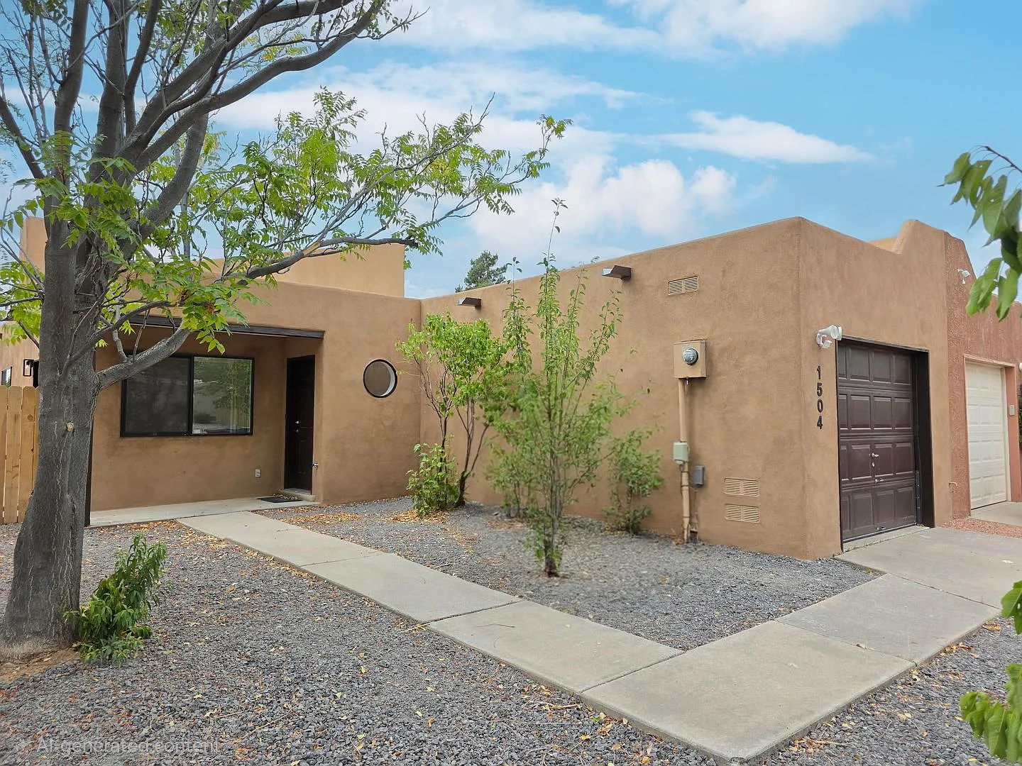 1504 Escondida Ct — Photo 2