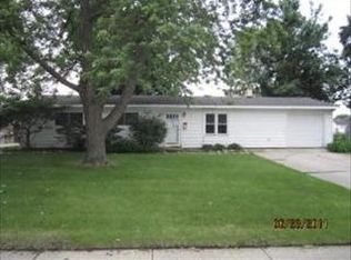 32 Saugatuck Rd, Montgomery, IL 60538