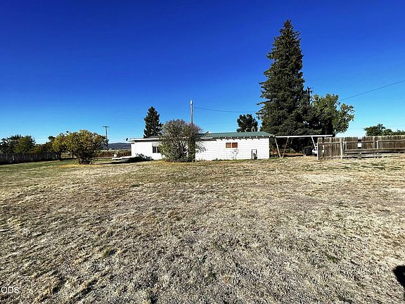 3rd image of 4284 N McKay Rd