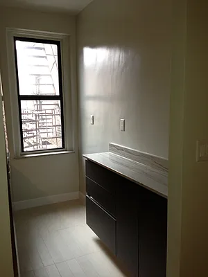 Rented by Stonehenge NYC LLC | media 17