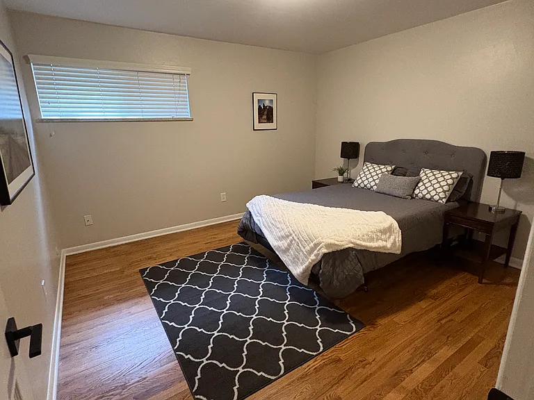 4547 Newton St — Photo 6
