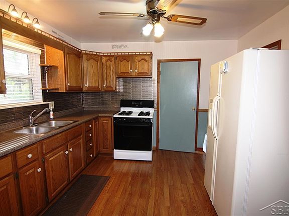 2nd image of 2269 King St