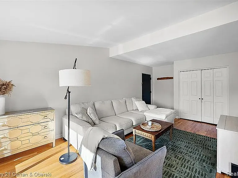 335 N Eton St #31H — Photo 6