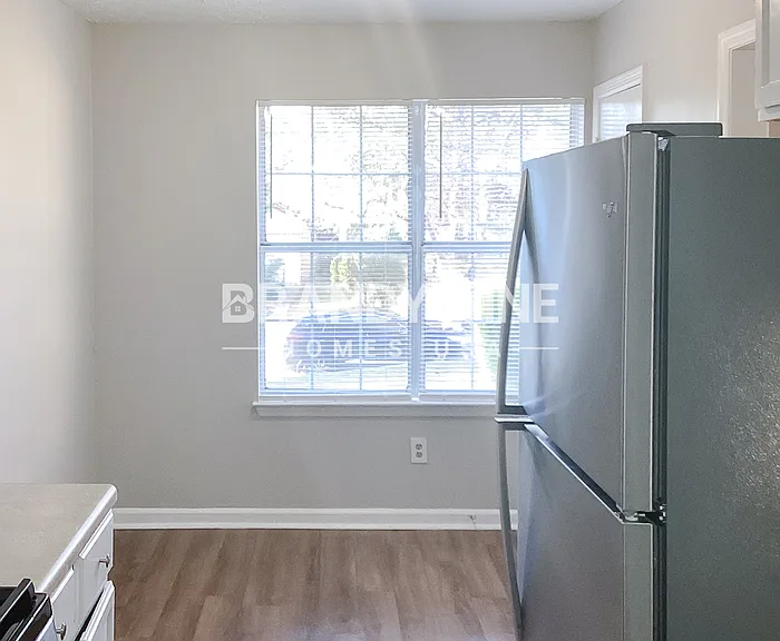1964 Corners Cir — Photo 7