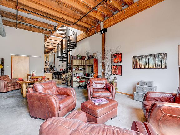 4th image of 406 Wacouta St Unit 704