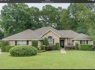 6004 Forest Green Rd, Pensacola, FL 32505