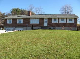 40 Huff Rd, New Columbia, PA 17856