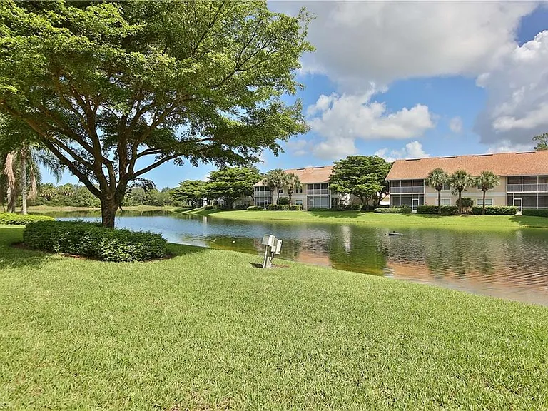 5105 Cedar Springs Dr #101 — Photo 30