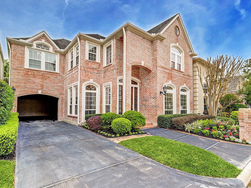 1st image of 1135 Bayou Island Dr