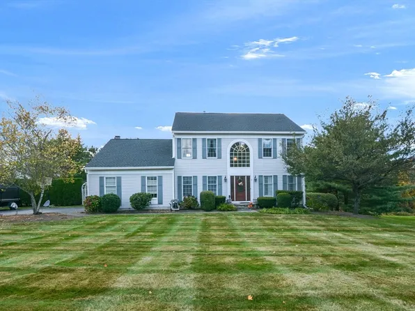 2 Roy St, Westborough, MA 01581