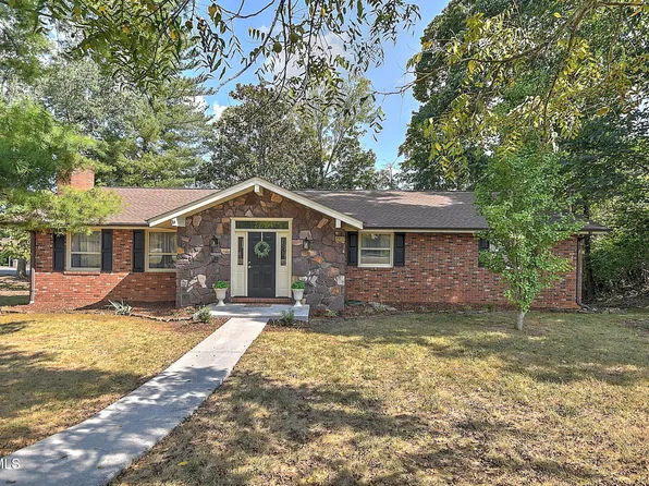 2301 Norwich Pl, Kingsport, TN 37660