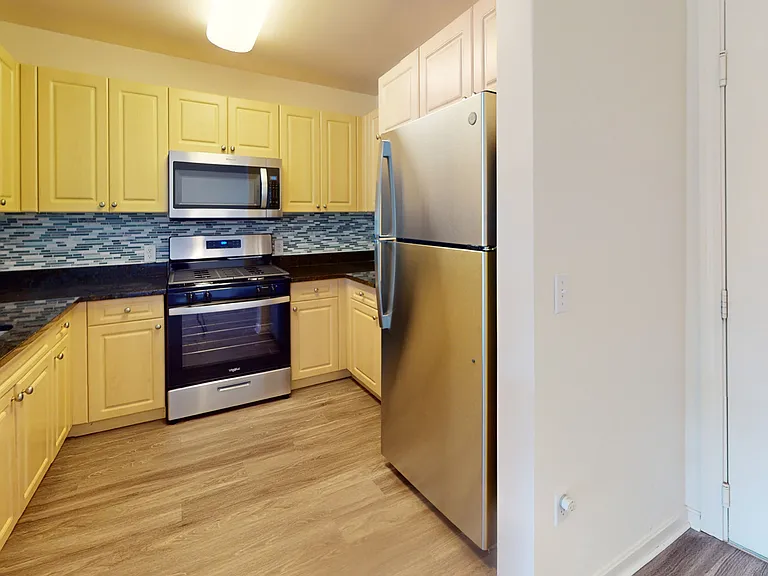 Inwood West — Photo 123
