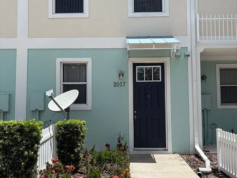 2017 Grand Oak Dr — Photo 1