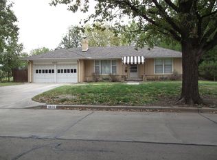 5616 E Rockwood Rd, Wichita, KS 67208
