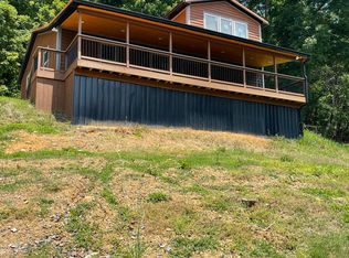 1908 Inskip Ln, Dandridge, TN 37725
