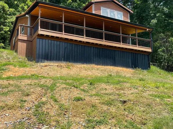 1908 Inskip Ln, Dandridge, TN 37725