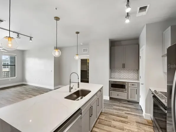 776-1 N Orange Ave, Orlando, FL 32801