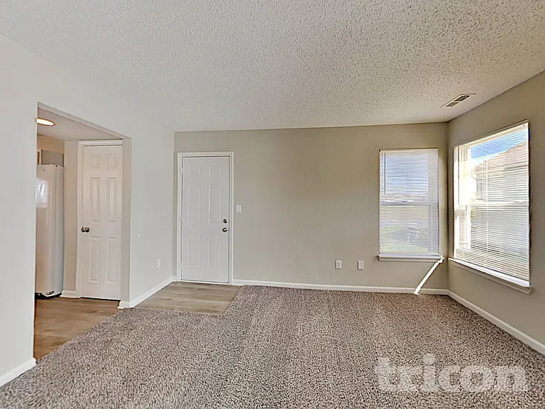 10818 Sterling Apple Dr — Photo 5