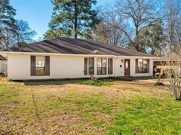 3rd image of 605 Forest Dr