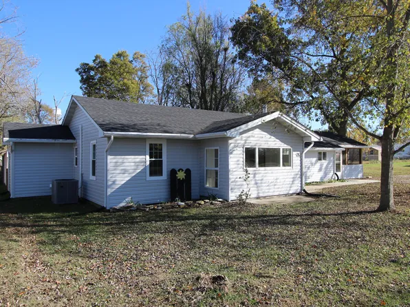 212 S Peightel Street, Seymour, MO 65746